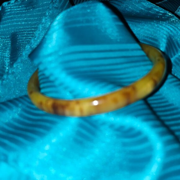 JADE BLESSING BANGLE BRACELET - Picture 3 of 7